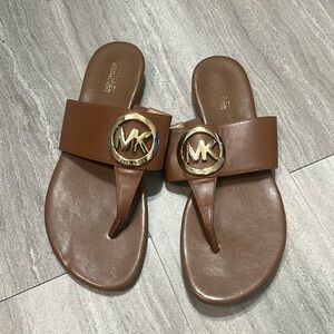 Michael Kors Raquel Leather Logo Thong Flip Flop Sandal Brown Size 8M